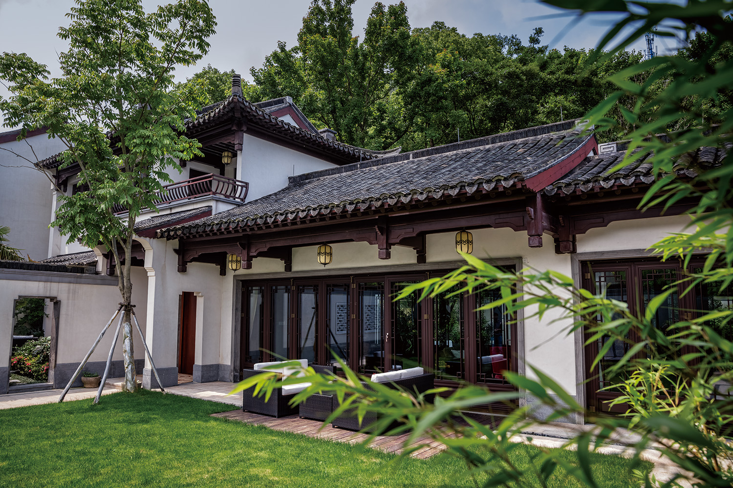 象(xiang)山白(bai)沙(sha)灣(wan)玫瓌園